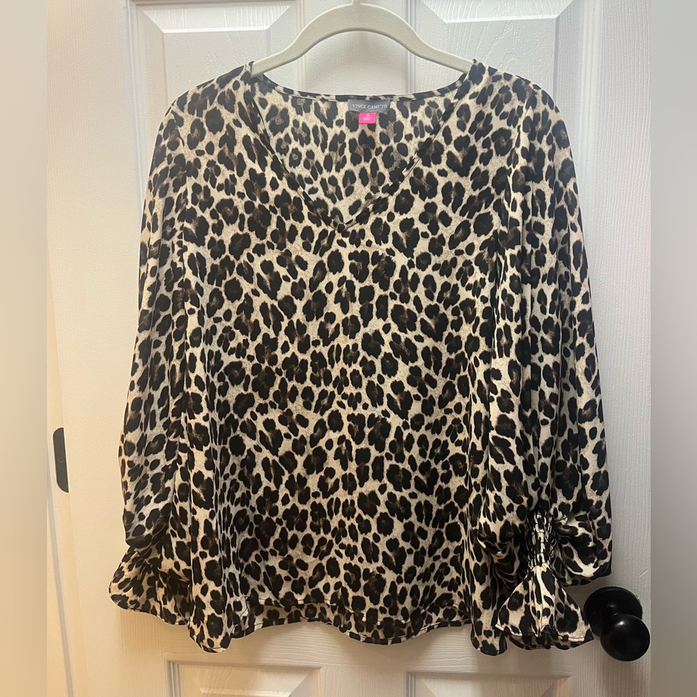Vince Camuto Women's Blouson Sleeve Animal Print Blouse, Extra Small, XS, New